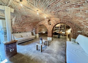 Cantina - Villa a Schiera via 25 Aprile, 91, Zumaglia - foto 2