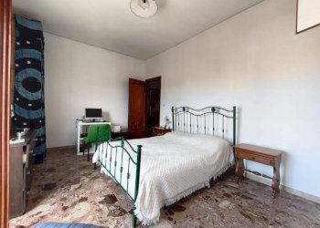 Camera da letto - Quadrilocale via Zumbini, 18, Portici - foto 19