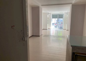 Interno palazzo - Shop corso Giuseppe Garibaldi, 123, Portici - photo 5