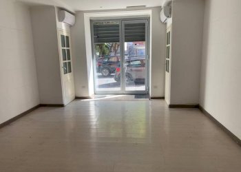 Interno non residenziale - Shop corso Giuseppe Garibaldi, 123, Portici - photo 6