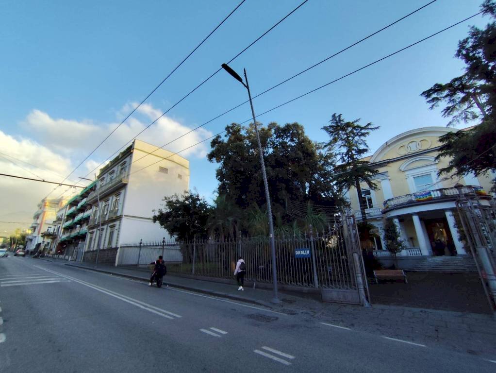 Zona - Apartment via Armando Diaz, 93, Portici - photo 1