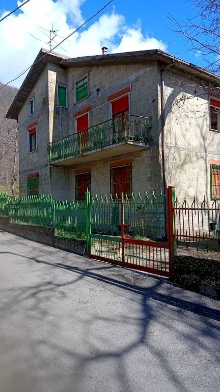 Facciata - Villa via San Domenico, Roccamonfina - foto 2