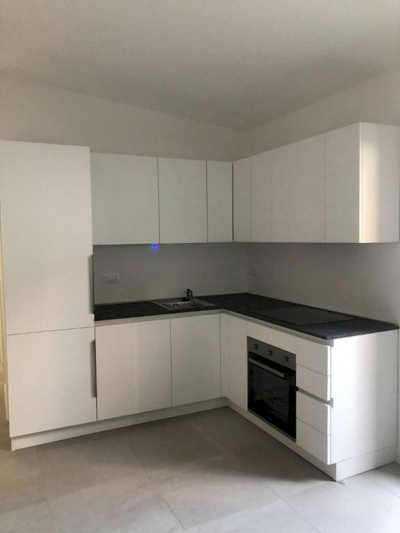 Angolo cottura - Bilocale via Bartolomeo Passarotti, 3/4, Bologna (zona Bolognina) - foto 1