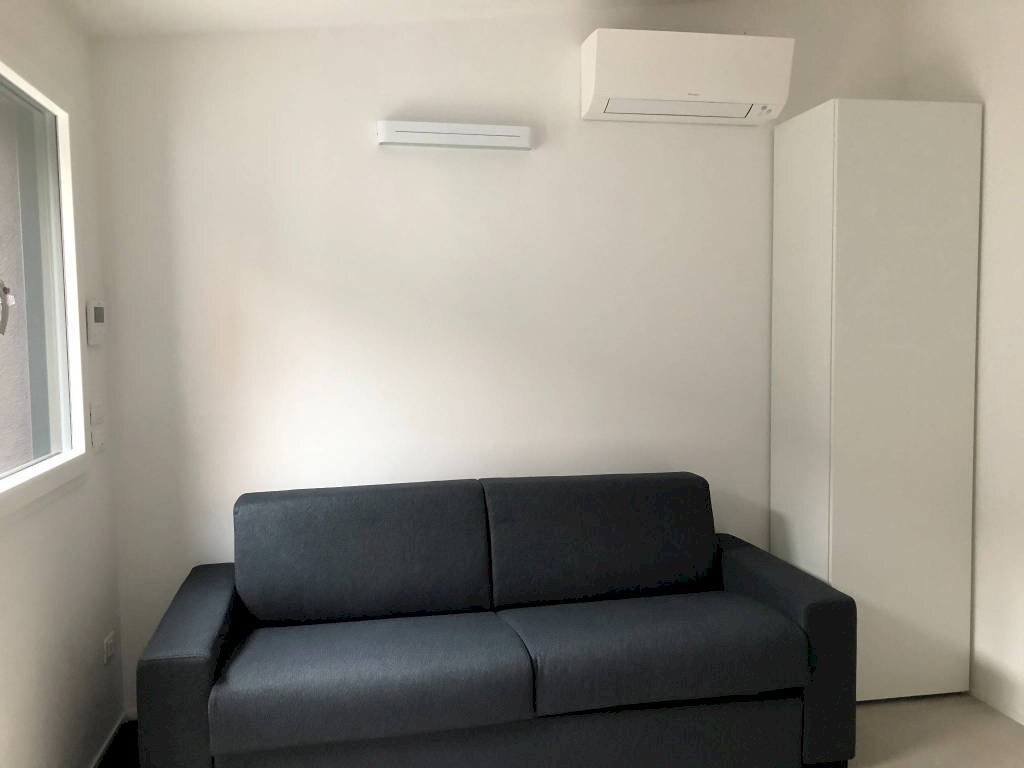 Soggiorno - Bilocale via Bartolomeo Passarotti, 3/4, Bologna (zona Bolognina) - foto 1