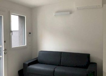 Soggiorno - Bilocale via Bartolomeo Passarotti, 3/4, Bologna (zona Bolognina) - foto 2