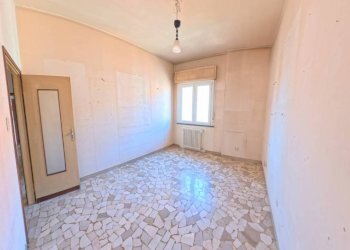 Camera da letto - Trilocale via Giuseppe Dagnini, 25, Bologna (zona Murri) - foto 9