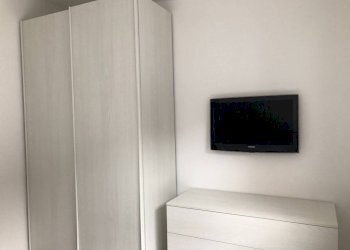 Camera da letto - Bilocale via Bartolomeo Passarotti, 3/4, Bologna (zona Bolognina) - foto 13