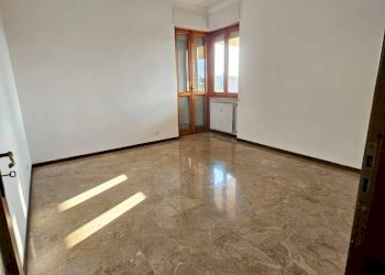 Camera da letto - Appartamento corso Savona, 150, Asti - foto 5