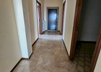 Corridoio - Appartamento corso Savona, 150, Asti - foto 7