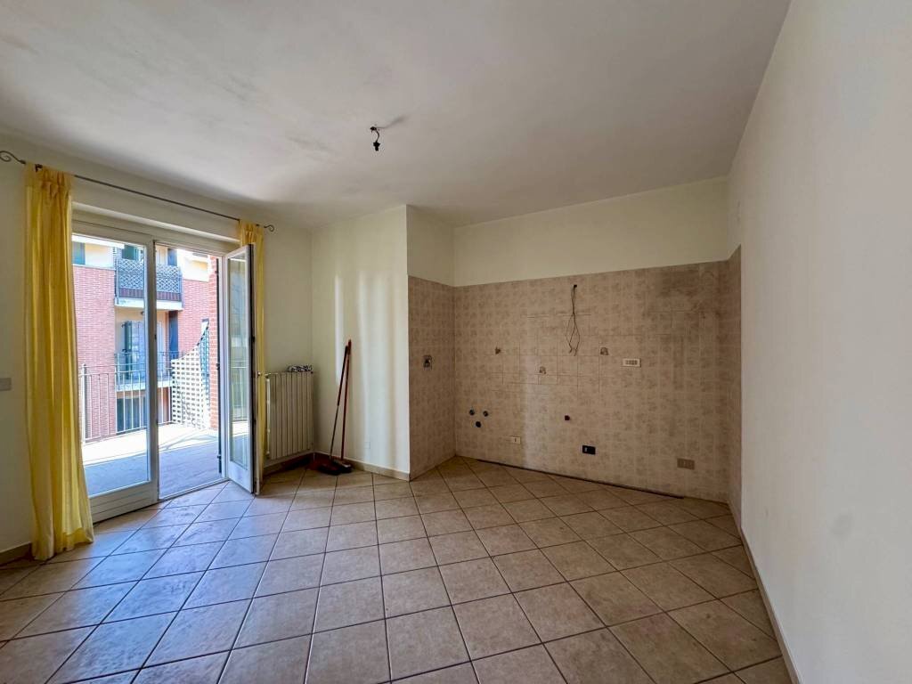 Cucina - Two-room apartment via Giovanni Amendola, 16, Chieri - photo 3