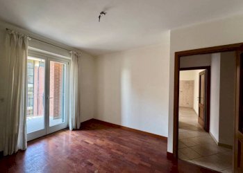 Camera da letto - Two-room apartment via Giovanni Amendola, 16, Chieri - photo 1