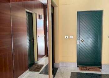 Interno palazzo - Two-room apartment via Giovanni Amendola, 16, Chieri - photo 22