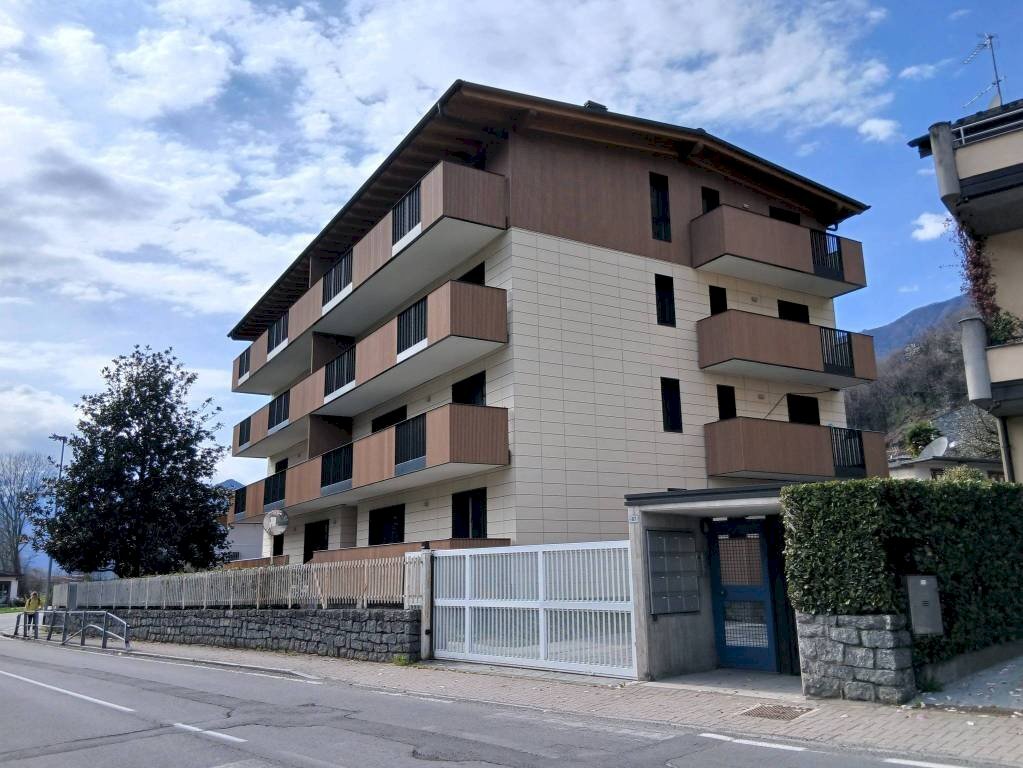 Facciata - Two-room apartment via Valeriana, 87, Buglio in Monte - photo 2