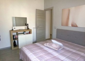Camera da letto - Three-room apartment via Ardeatina, 472, Anzio - photo 27