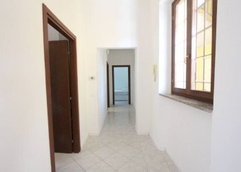 Corridoio - Terreno non edificabile via Pistoia, 3, Milano (zona Baggio) - foto 9