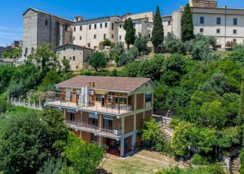 Facciata - Villa via Stecconi, Mompeo - foto 2