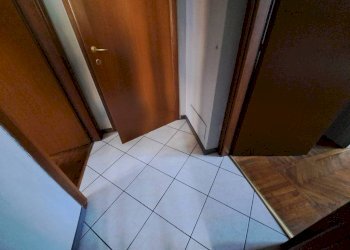 Corridoio - Three-room apartment via Lainate, 48, Rho - photo 11