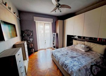 Camera da letto - Three-room apartment via Lainate, 48, Rho - photo 13