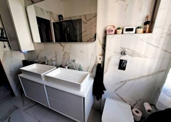 Bagno - Three-room apartment via Lainate, 48, Rho - photo 25