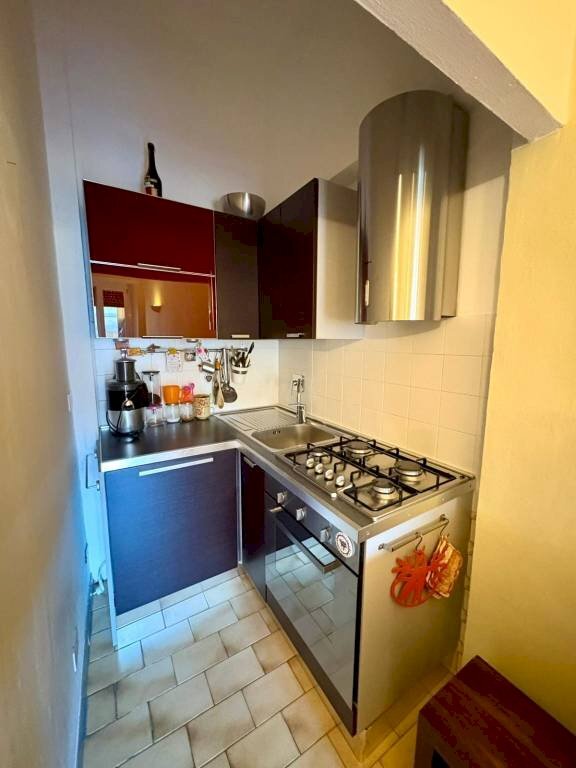 Cucina - Bilocale via Cortemilia, 28, Torino (zona Nizza Millefonti) - foto 2