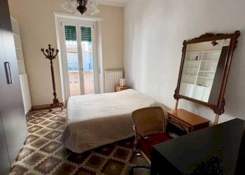 Camera da letto - Bilocale via Cortemilia, 28, Torino (zona Nizza Millefonti) - foto 10