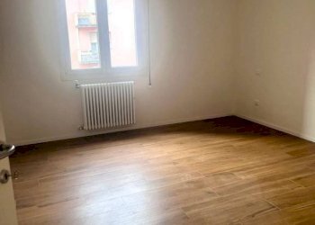 Camera da letto - Trilocale via Francesco Zanardi, Bologna (zona Saffi) - foto 7