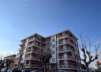Facciata - Quadrilocale viale Giuseppe Garibaldi, 1/a, Carmagnola - foto 3
