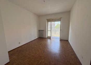Camera da letto - Quadrilocale viale Giuseppe Garibaldi, 1/a, Carmagnola - foto 5