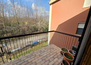 Terrazzo - Two-room apartment via Pio Pastori, 28, Varese (neighborhood San Fermo) - photo 4