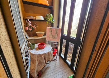 Balcone - Two-room apartment via Pio Pastori, 28, Varese (neighborhood San Fermo) - photo 9