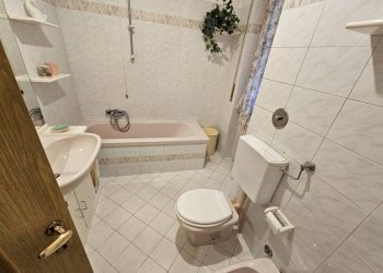 Bagno - Two-room apartment via Pio Pastori, 28, Varese (neighborhood San Fermo) - photo 10