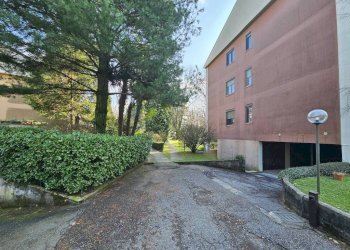Facciata - Two-room apartment via Pio Pastori, 28, Varese (neighborhood San Fermo) - photo 14