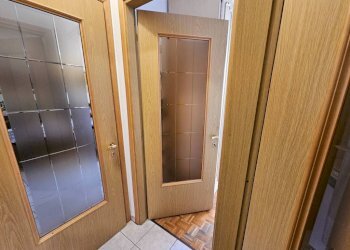 Disimpegno - Two-room apartment via Pio Pastori, 28, Varese (neighborhood San Fermo) - photo 20