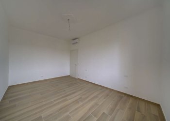 dsc05891_2_3_4_5 - Trilocale via Entracque, 1, Torino (zona San Paolo) - foto 15