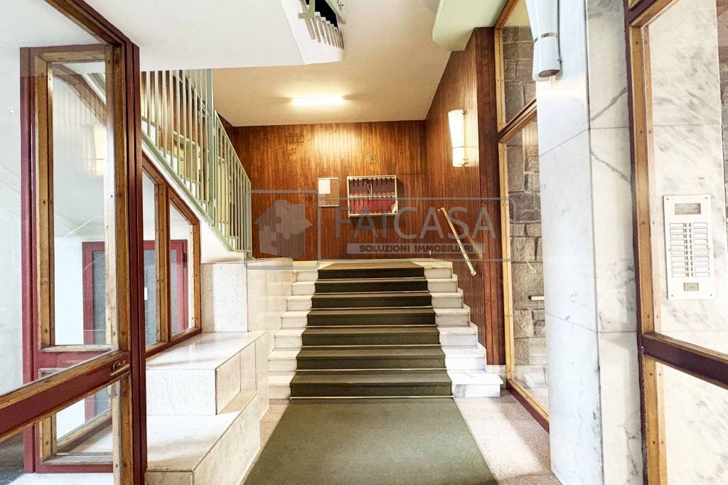 Interno palazzo - Quadrilocale corso Alessandro Tassoni, 66, Torino (zona San Donato) - foto 3