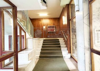 Interno palazzo - Quadrilocale corso Alessandro Tassoni, 66, Torino (zona San Donato) - foto 3