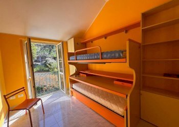 Camera da letto - Apartment via Umberto Terracini, 34, Genova (neighborhood Quarto) - photo 9