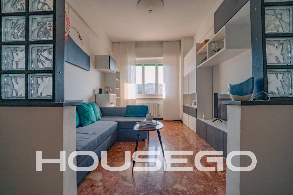 Salone - Trilocale Passo Spartaco Ferradini, 18, Genova (zona San Fruttuoso) - foto 1