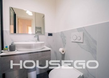 Bagno - Trilocale Passo Spartaco Ferradini, 18, Genova (zona San Fruttuoso) - foto 8