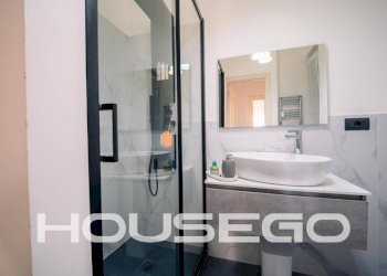 Bagno - Trilocale Passo Spartaco Ferradini, 18, Genova (zona San Fruttuoso) - foto 10