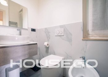 Bagno - Trilocale Passo Spartaco Ferradini, 18, Genova (zona San Fruttuoso) - foto 11