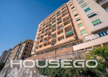 Facciata - Trilocale Passo Spartaco Ferradini, 18, Genova (zona San Fruttuoso) - foto 38