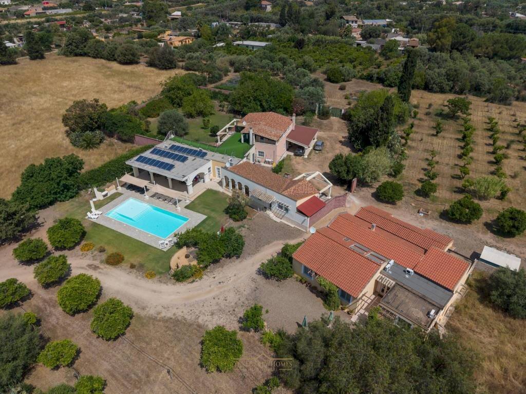 Piscina - Villa via delle More, Quartucciu - foto 1