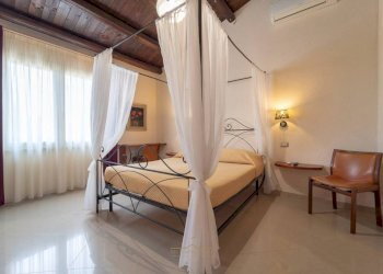 Camera da letto - Villa via delle More, Quartucciu - photo 39