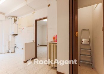 Interno non residenziale - Trilocale via Golinelli, 21, frazione Milano Due, Segrate - foto 4
