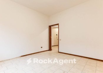 Camera da letto - Trilocale via Golinelli, 21, frazione Milano Due, Segrate - foto 7