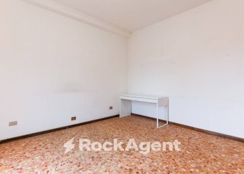 Camera da letto - Trilocale via Golinelli, 21, frazione Milano Due, Segrate - foto 15