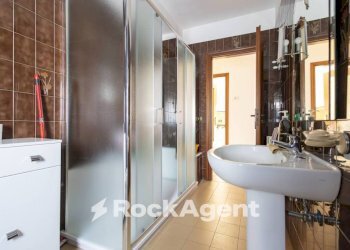 Bagno - Appartamento via Michele Torcia, 8, Catanzaro - foto 20