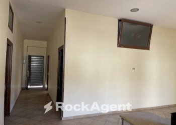 Corridoio - Four-room apartment via Angelo Volpicelli, 30/32, Arzano - photo 13