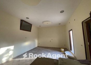 Stanza non arredata - Four-room apartment via Angelo Volpicelli, 30/32, Arzano - photo 14